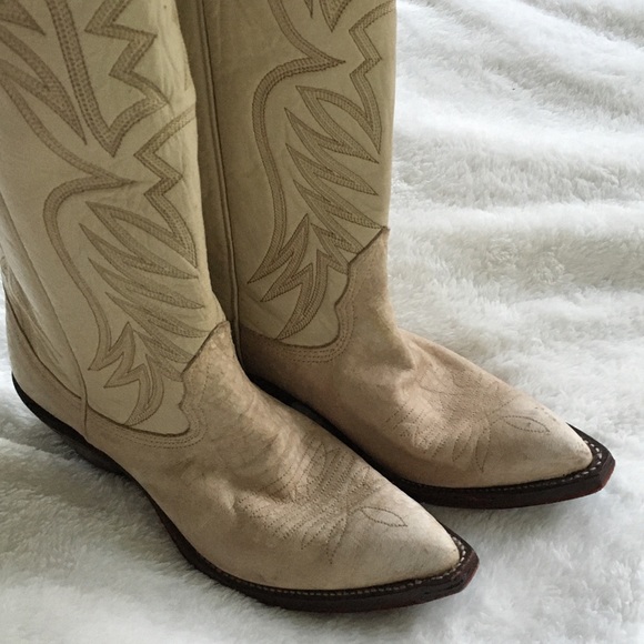 🚫SOLD🚫 Vintage Leather Nocona Cowboy Boots - Picture 2 of 7